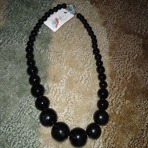 Splendette black fakelite  necklace nwt